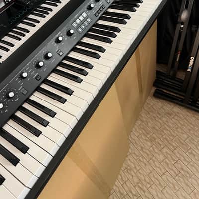 Piano El. Korg Sv 1 88