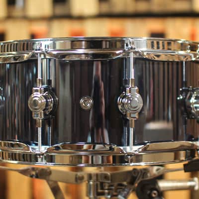 DW Performance Chrome Shadow Snare Drum - 5.5x14 image 2