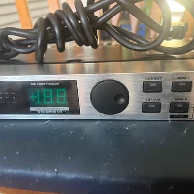 Behringer DSP1124P Feedback Destroyer Pro with rack mount bolts/washers & IEC power cable. image 3