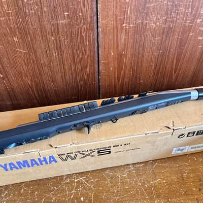 Immagine Yamaha WX5 Wind MIDI Controller w/ box, soft case, connect cable - 10