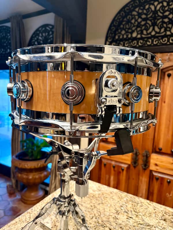 DW Collectors Edge Snare 90’s - Curly Maple - Natural image 1