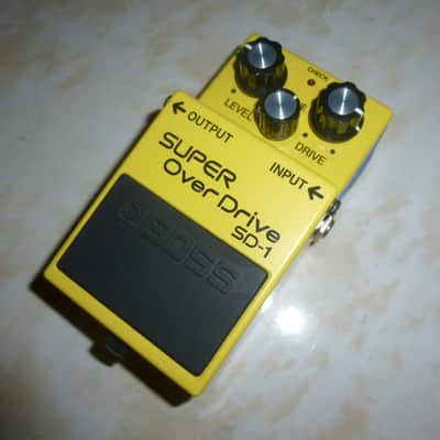 Boss SD-1 Super OverDrive (Silver Label) 1997 - Present - Yellow image 1