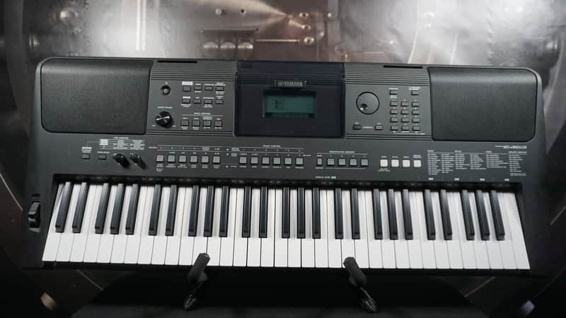 Yamaha PSR-E463 61-Key Touch-Sensitive Portable Keyboard image 1