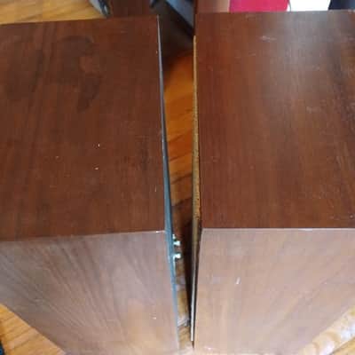 KLH Model 32 speakers in excellent condition - 1970's image 5