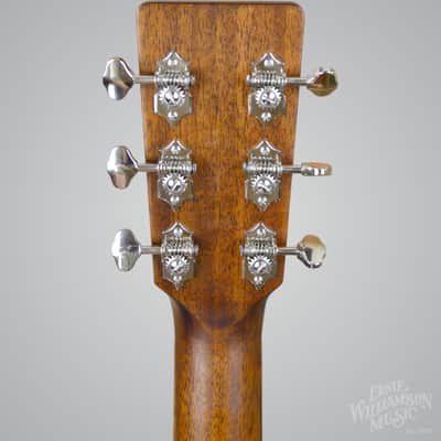 Eastman E3OM-DLX Acoustic-Electric Guitar – Natural image 8