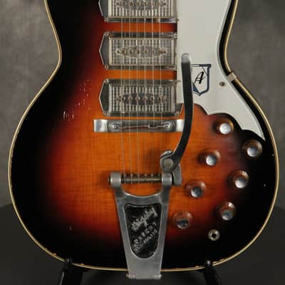 Airline 3 Kleenex Pickups w/original Bigsby Vibrato 1960s Sunburst image 1