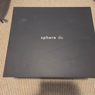 Universal Audio Sphere DLX Large Diaphragm Modeling Microphone 2023 - Present - Black image 4