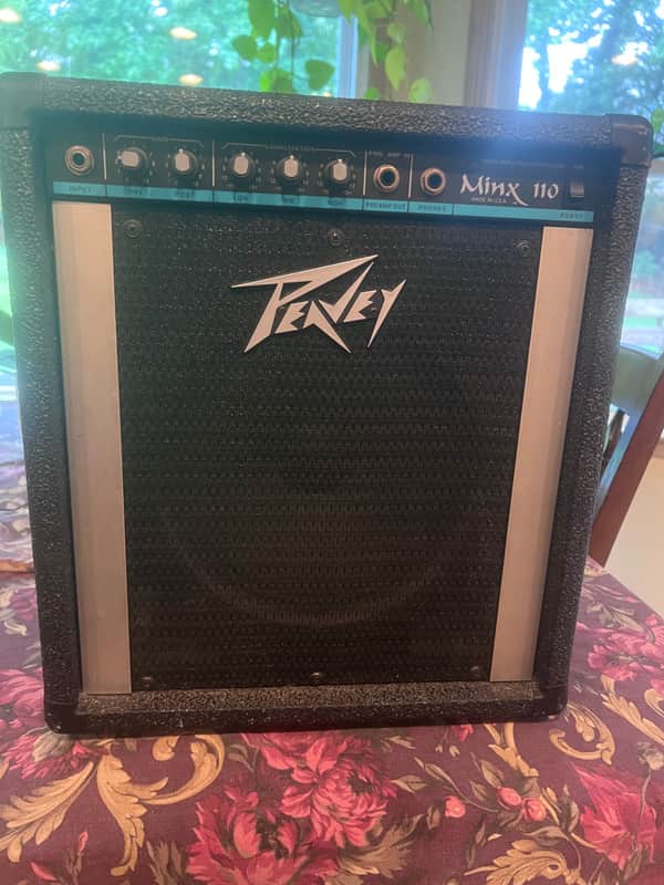 Peavey Minx 110 30 Watt Bass Guitar Combo Bass Amplification System Vintage USA image 1