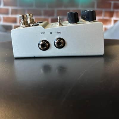 Walrus Audio D1 High-Fidelity Delay Guitar Effects Pedal image 7