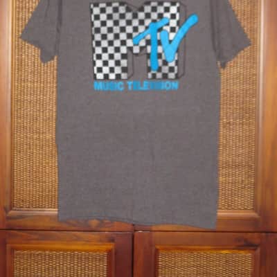 new with hang-tag A+ MTV Checkerboard Logo size Medium (M) Men's Short Sleeve T Shirt, Charcoal Heather Gray, 60% Cotton, 40% Polyester - retro 1980s MTV graphic: checkered black & white with turquoise (style # MTVN0077) image 1