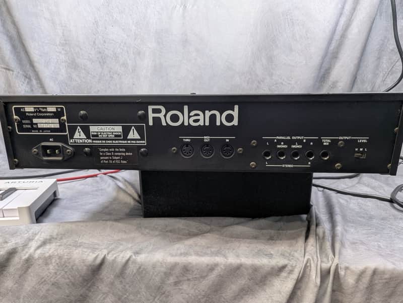 Roland MKS-70 Rackmount Analog Synthesizer 1986 - 1990 - Black image 1
