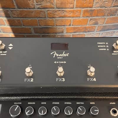 Fender Mustang GTX100 100-Watt 1x12" Digital Modeling Guitar Combo image 17