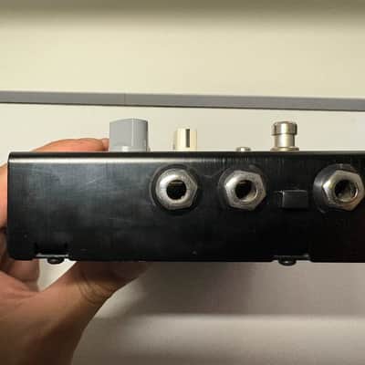 EBS Microbass 3 Dual-Channel Integrated Preamplifier & Effects Pedal image 6