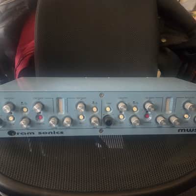 Oram Sonics Mws dual channel preamp - blue image 1