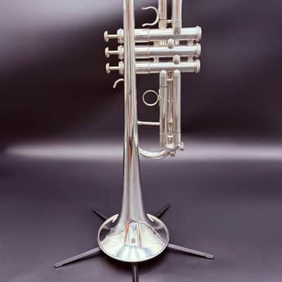 GETZEN ETERNA LB PROFESSIONAL Bb TRUMPET – SILVER PLATE – LARGE BORE – MADE IN USA – SERIAL P10363 image 3