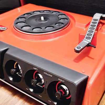 Vintage Sanyo SPT-1100T Stereo Record Player with Speakers - Rare image 2