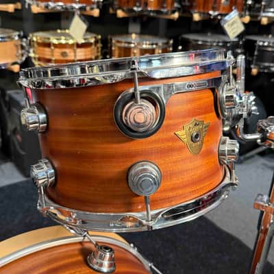 DW Classics Series 3-ply Mahogany/Poplar 3-Piece 12/16/22 Drum Kit Set in Natural Satin Oil with Chrome Hardware image 4