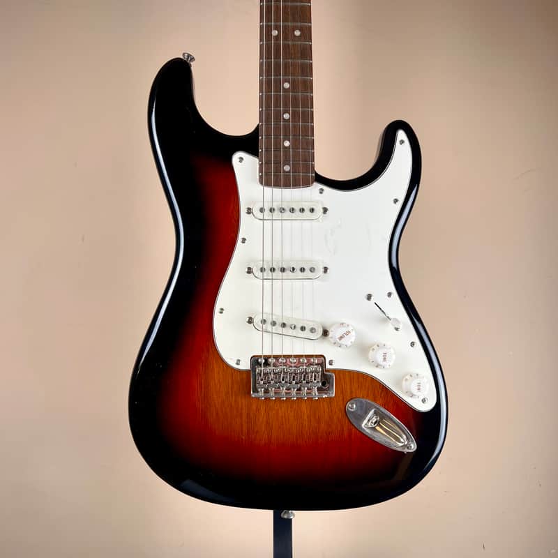 Squier Classic Vibe '60s Stratocaster - 3-Color Sunburst image 1