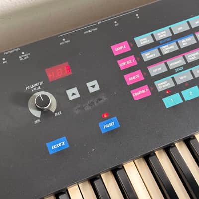 Sequential Circuits Prophet 2000 – Vintage 61-Key Sampler Synthesizer imagen 2