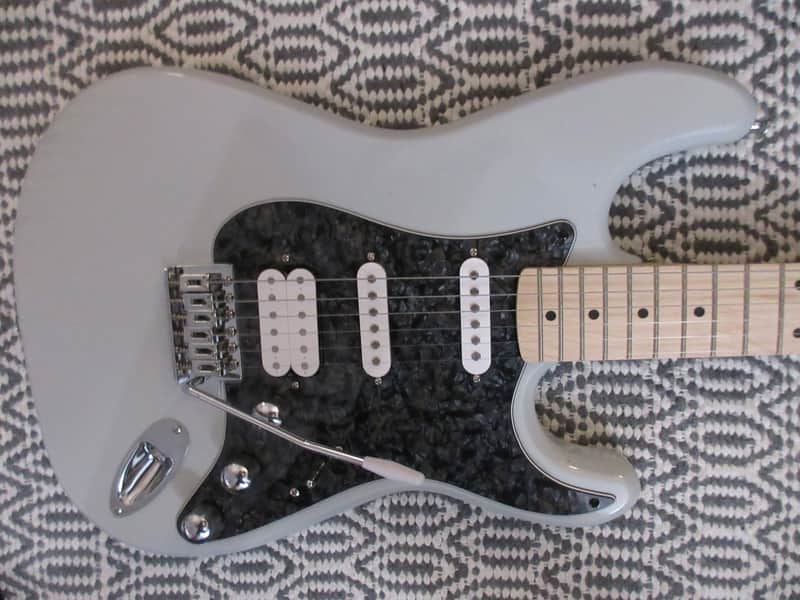 ~Cashified~ Kramer Strat-Style Pewter Rock 'n' Roller image 1