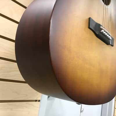 Larrivee Simple-6 14-fret image 9
