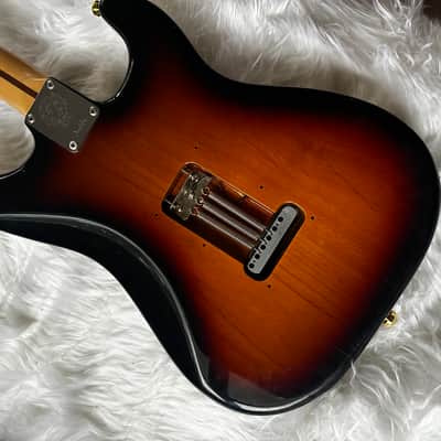 Fender Jimmy Hendrix Style Stratocaster with Rosewood Fretboard 2005 - 2016 - 3-Color Sunburst image 9