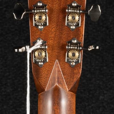 Martin 000-28 image 12