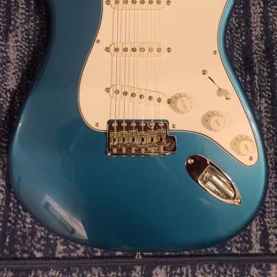 Fender Eric Johnson Stratocaster with Player Plus maple neck 2022 - Lucerne Aqua Firemist image 3