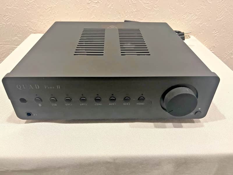 Quad Vena II Integrated Amplifier (NO BOX) - Black
