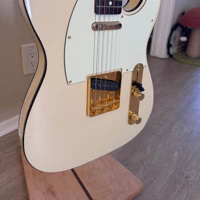 Fender MIJ Traditional '60s Daybreak Telecaster w/ Coffin Case image 5