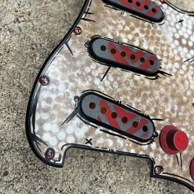 🎨 Custom Hand-Painted Stratocaster Pickguard Set (SSS) + Backplate — Rusted Relic Red-Core Design — 48/50/52mm Spacing image 11