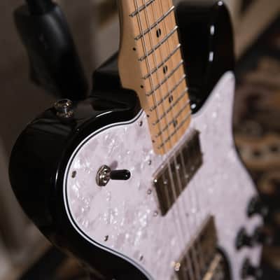 Fender MIM 72 Telecaster Deluxe Reissue Black 2011 owned by Chris Shiflett image 4