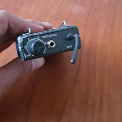 Sennheiser Sennheiser EK 300 IEM Stereo Bodypack Receiver | In-Ear Monitor | 790–822 MHz image 10