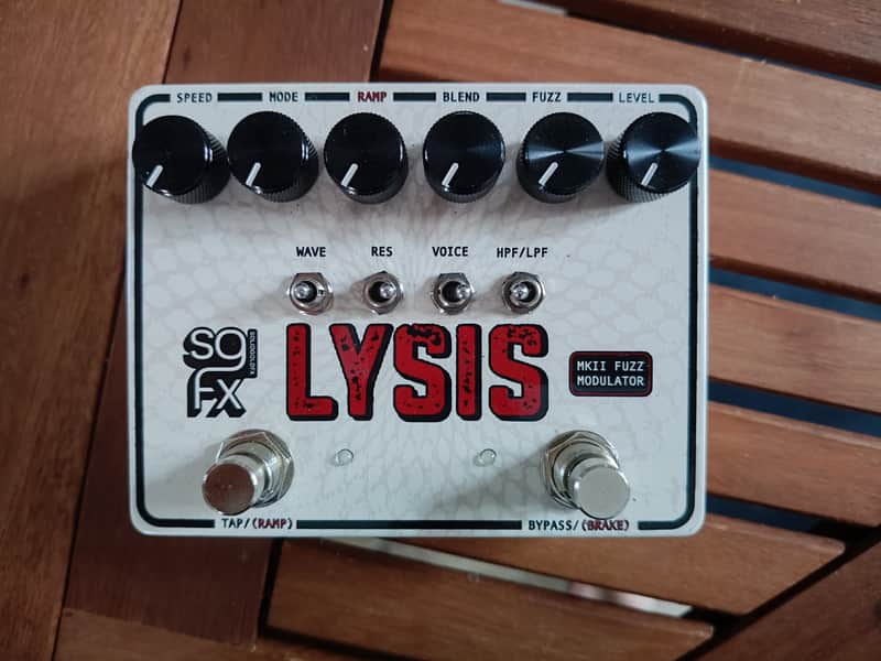 SolidGoldFX Lysis MkII Fuzz Modulator 2021 - White image 1