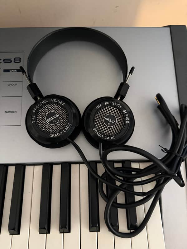 Grado Labs SR225e Open-Back Headphones 2010s - Black image 1