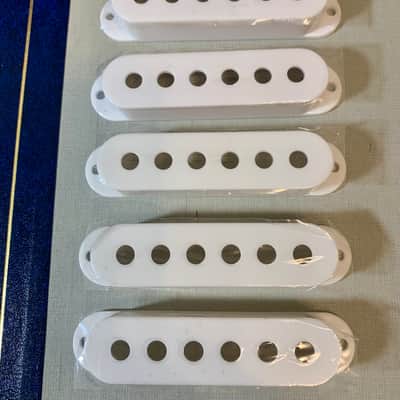 Pickup Covers (5) White - 50 mm SPACING (Strat Style) image 2