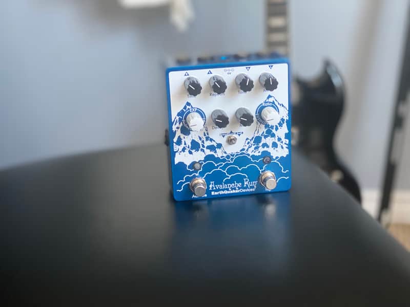 EarthQuaker Devices Avalanche Run Stereo Reverb & Delay with Tap Tempo V2