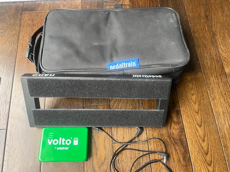 Pedaltrain Nano+ Volto power supply with Case image 1
