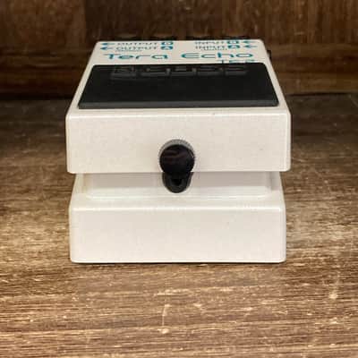 Boss TE-2 Tera Echo 2013 - Present - White image 2