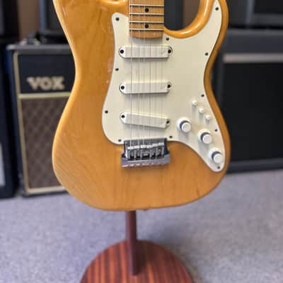 Fender Elite Stratocaster with Maple Fretboard 1983 - 1984 - Natural image 2