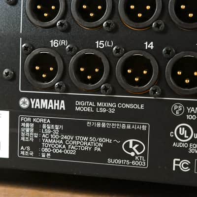 Yamaha LS9-32 32-Input Digital Mixing Console CG0110C image 13