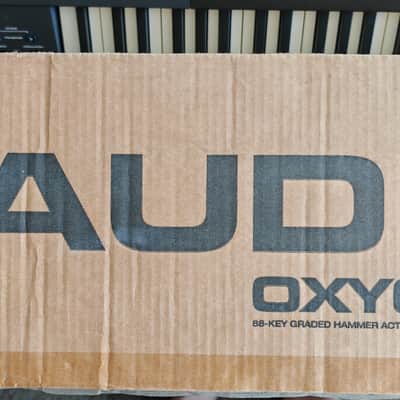 M-Audio Oxygen 88 MIDI Keyboard Controller Fully-Weighted Hammer-Action 88-keys image 10