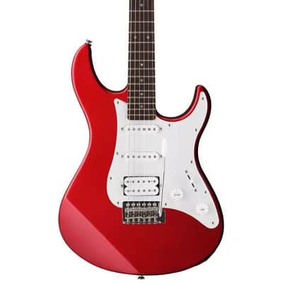 Yamaha GigMaker EG Electric Guitar Pack with Amplifier, Gig Bag, Tuner, Cable, Strap and Picks - Metallic Red image 2