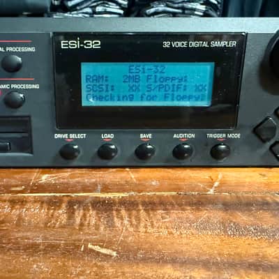 E-MU Systems ESI-32 Rackmount 32-Voice Sampler Workstation 1994 - Black image 3