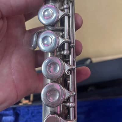 King Cleveland 610 Flute w/ Hard Case Blue Lining (parts/ repairable) image 6