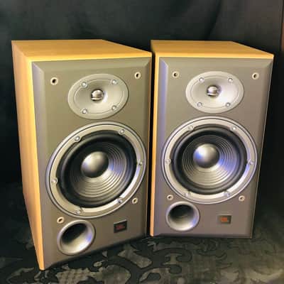 JBL E30 Series - Northridge Bookshelf Speakers image 3