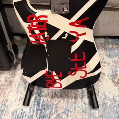 EVH Striped Series "Circles/See Ya" 2024 - Present - Satin Black/White image 5