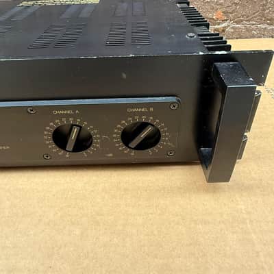 Yamaha P2100 Professional Series Natural Sound Stereo Power Amplifier – Made in Japan image 3