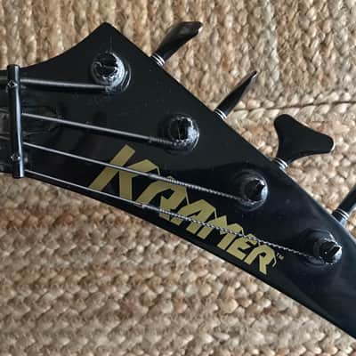 Kramer Forum IV Bass 1989 White image 5