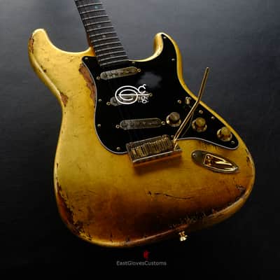 Fender American FSR Deluxe Stratocaster 24k Pure Gold Leaf ‘69 Custom Shop Abigail Ybarra pups Relic image 3